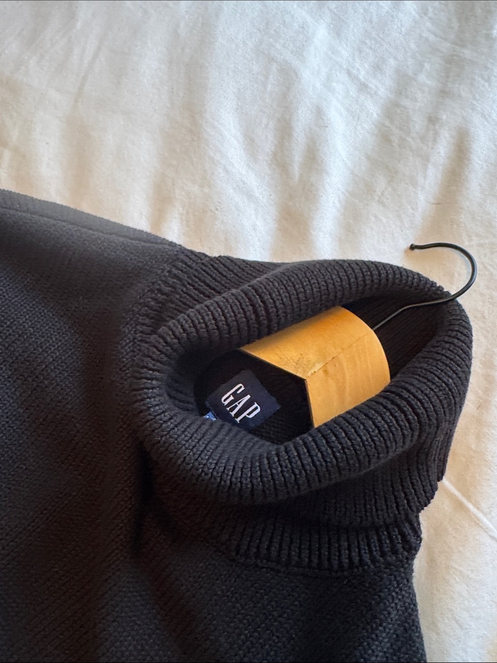 Black Gap Turtleneck Sweater Oversized - size small tall - Picture 4 of 4